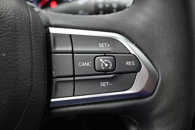 Used 2024 Jeep Compass Latitude w/ Convenience Group AWD/4WD image 20