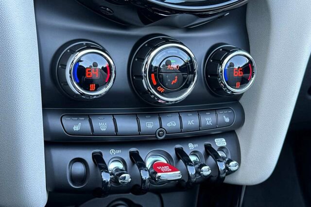 Used 2020 MINI Cooper S image 17