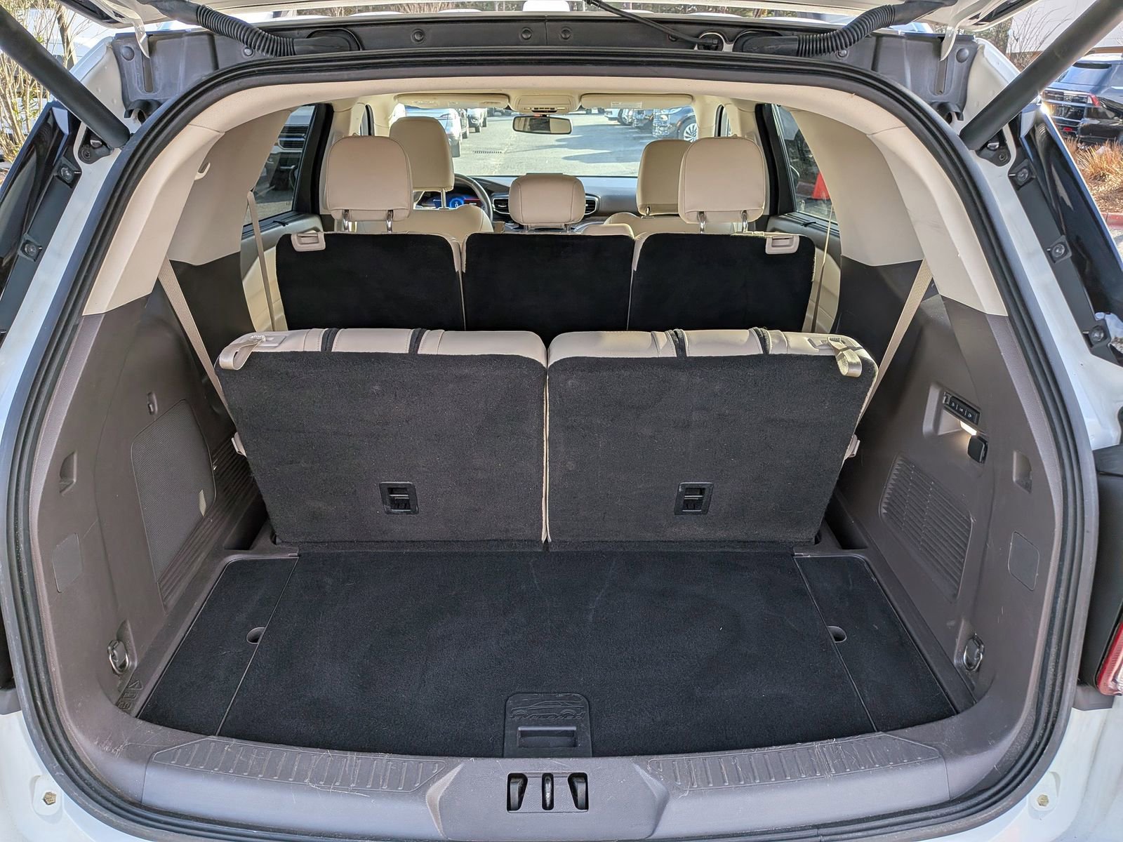 Certified 2021 Ford Explorer Platinum w/ Equipment Group 601A image 13