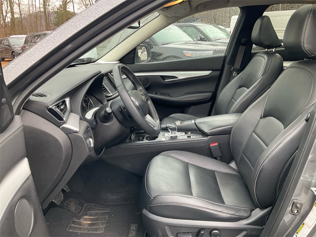 Used 2021 INFINITI QX50 Luxe image 16