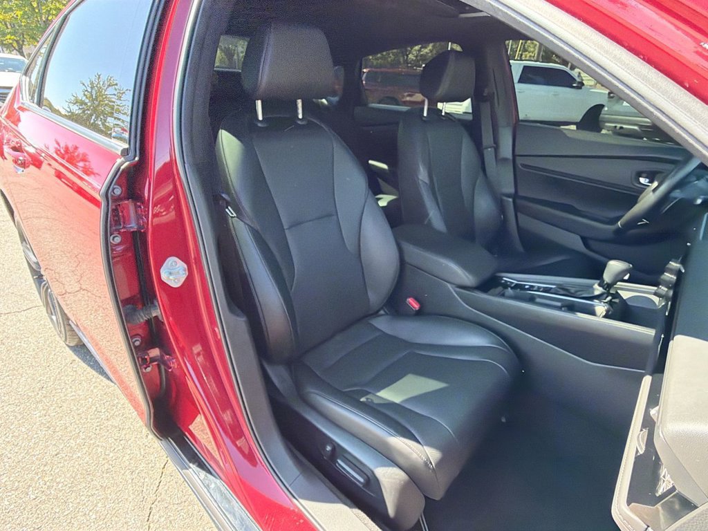 Used 2025 Honda Accord Sport image 28