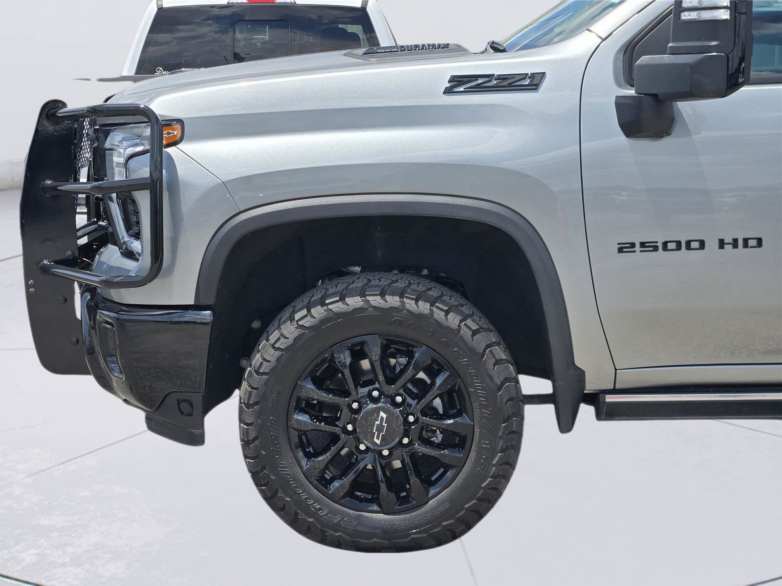 Used 2025 Chevrolet Silverado 2500 LTZ w/ LTZ Plus Package AWD/4WD image 9