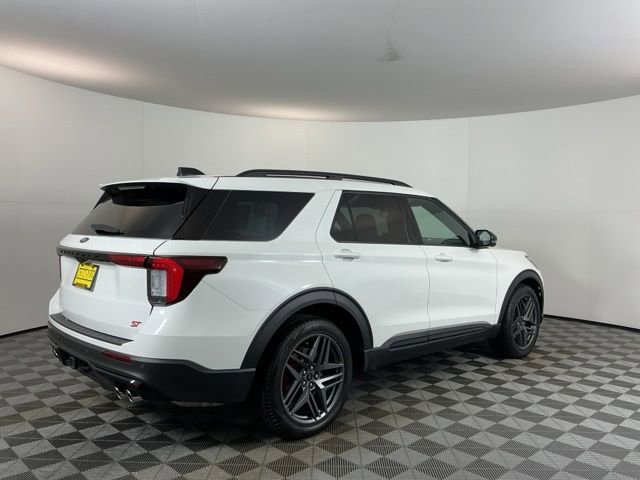 Certified 2025 Ford Explorer ST AWD/4WD image 5