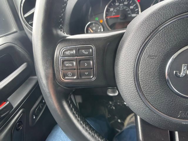 Used 2017 Jeep Wrangler Unlimited Sahara AWD/4WD image 19