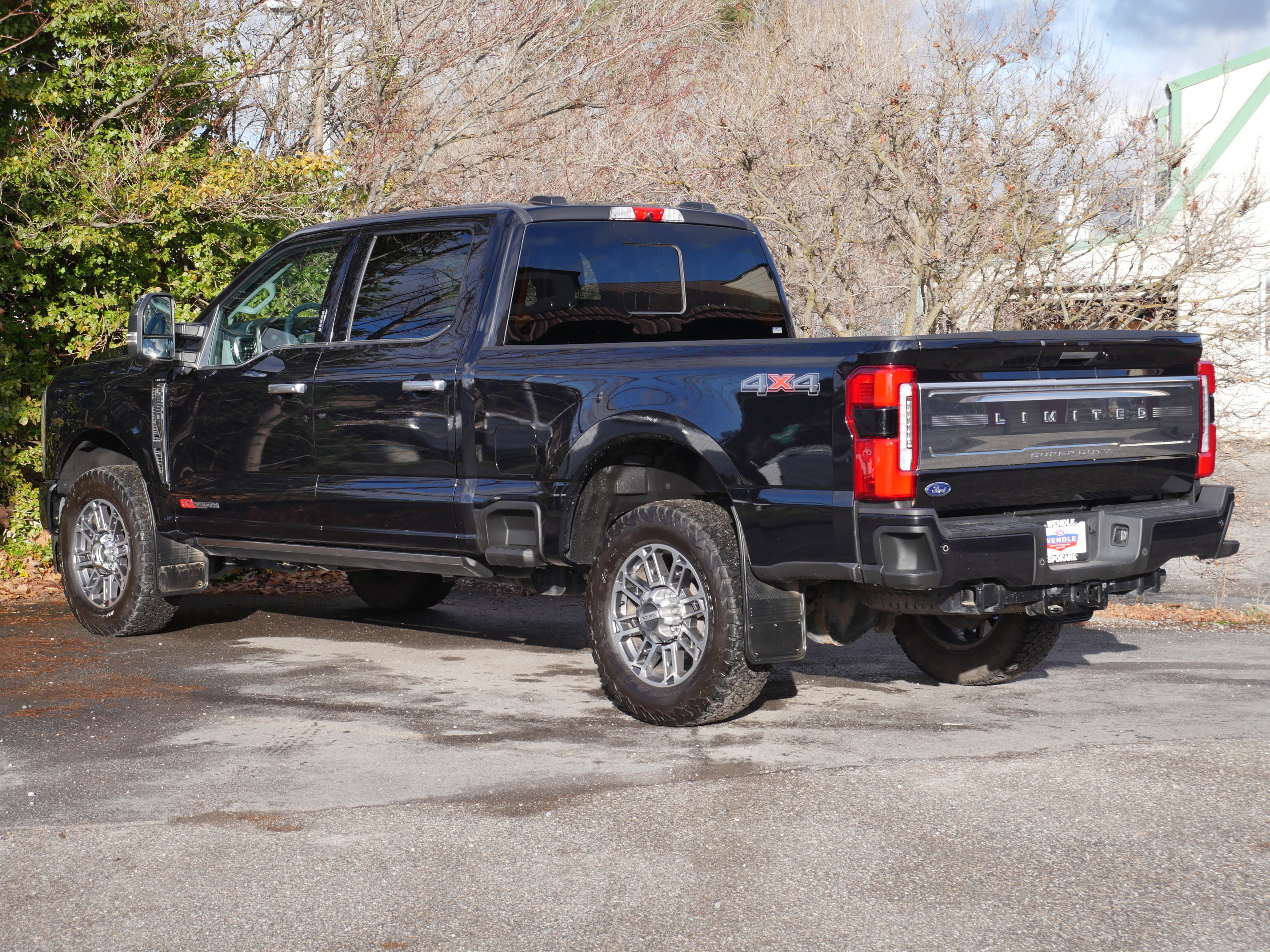 Certified 2024 Ford F350 Limited image 25