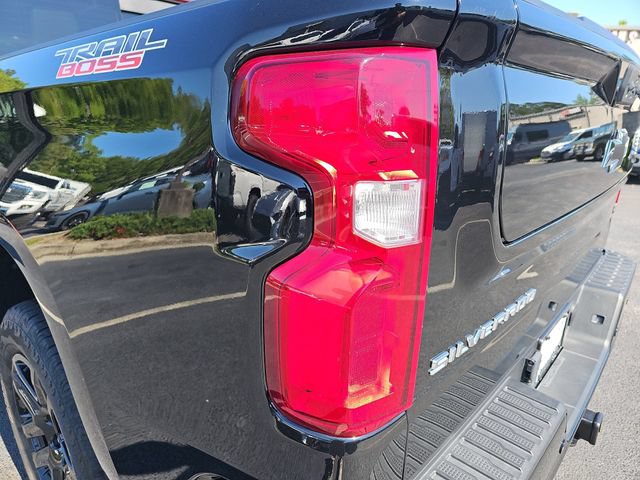 Used 2024 Chevrolet Silverado 1500 LT Trail Boss w/ LT Trail Boss Premium Package AWD/4WD image 38