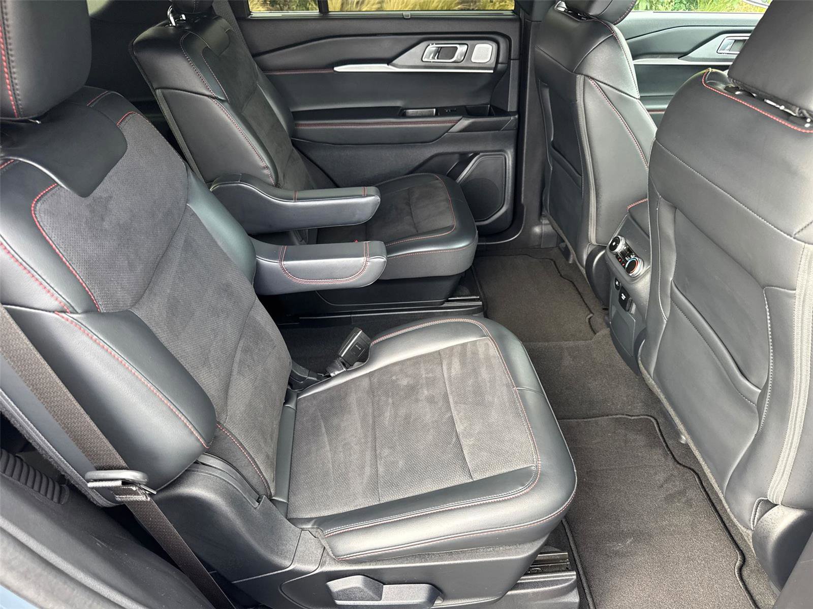 Certified 2025 Ford Explorer ST AWD/4WD image 20