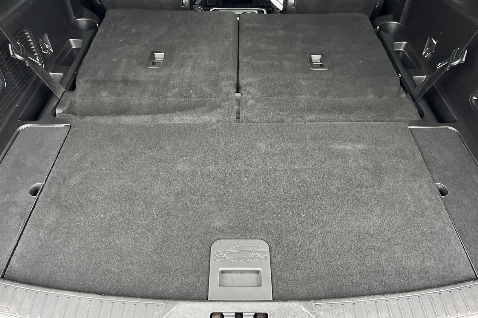 Certified 2020 Ford Explorer Limited w/ Class III Trailer Tow Package image 17