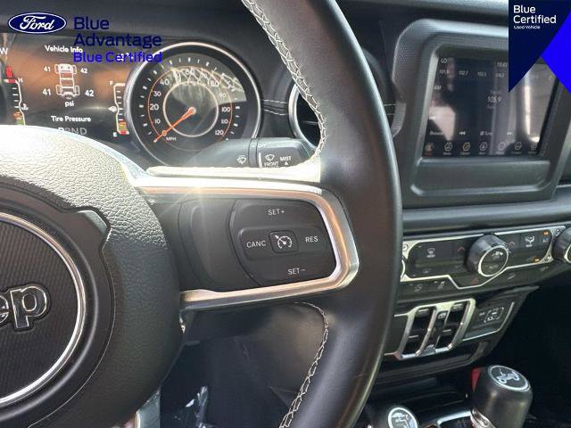 Used 2018 Jeep Wrangler Unlimited Sahara AWD/4WD image 12