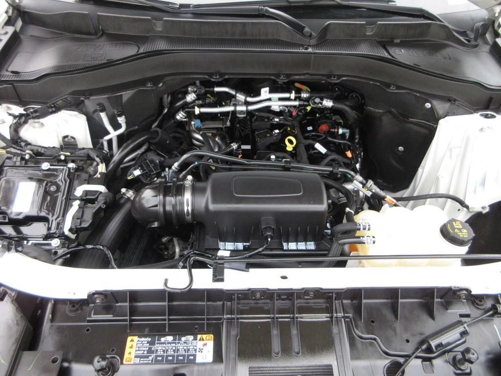 Certified 2023 Ford Explorer XLT w/ Equipment Group 202A RWD image 29