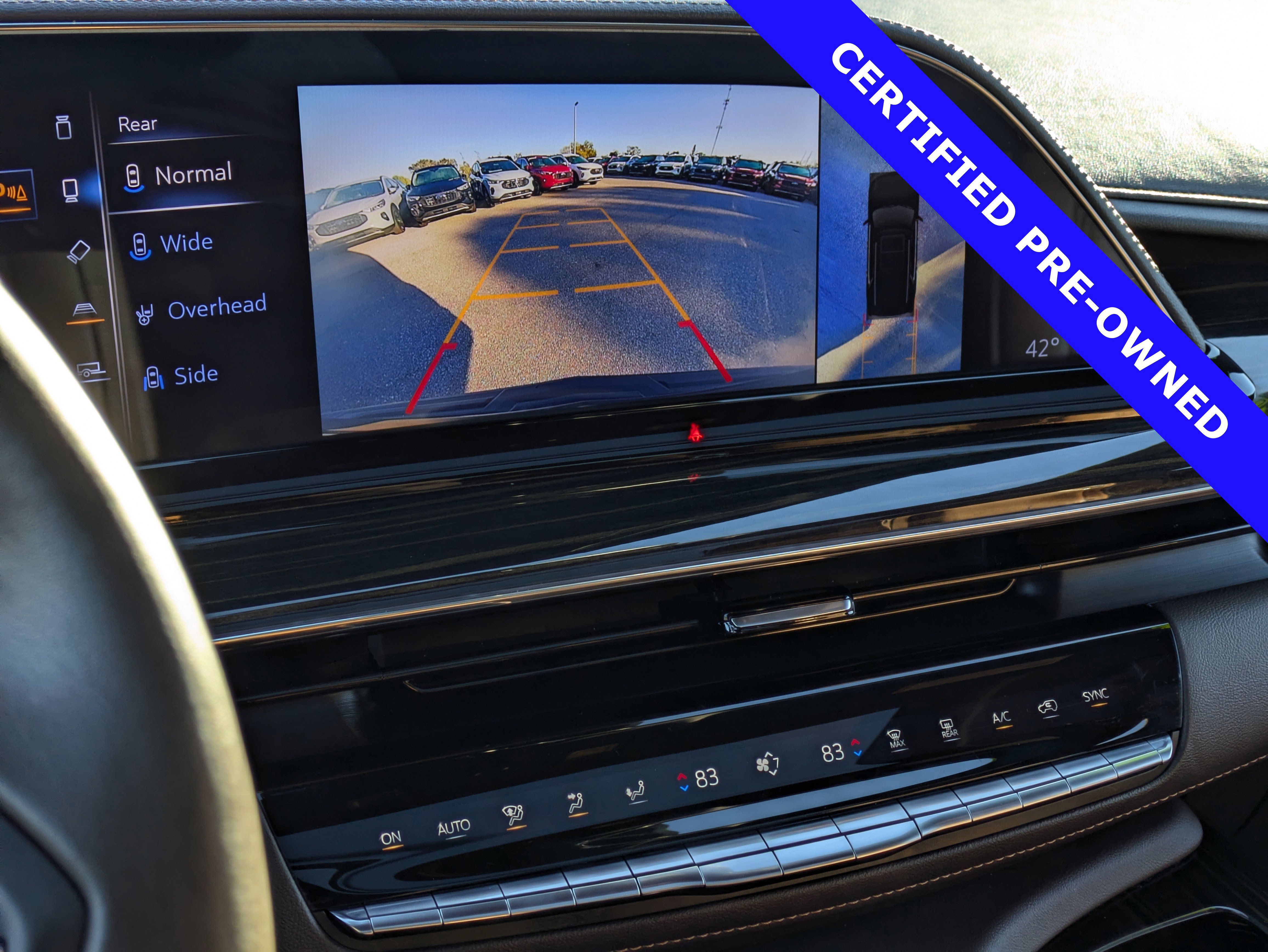 Used 2022 Cadillac Escalade Premium Luxury image 32