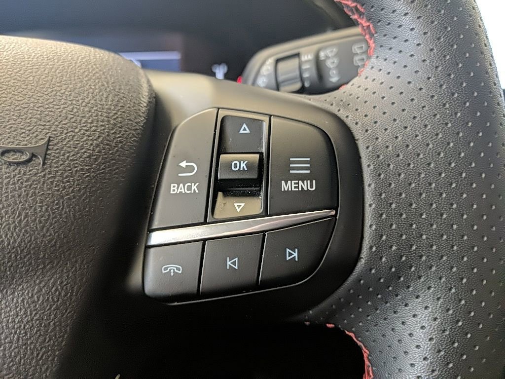 Certified 2023 Ford Escape ST-Line w/ Tech Pack #1 image 17