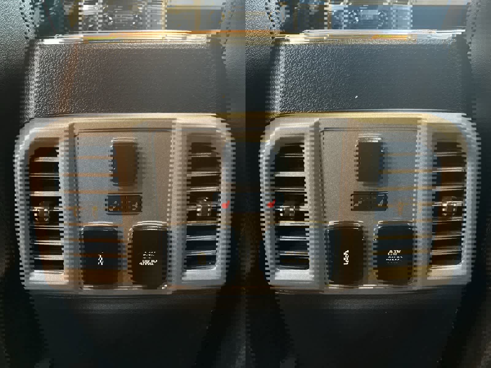 Certified 2019 Ford F150 Raptor w/ Equipment Group 802A Luxury image 34