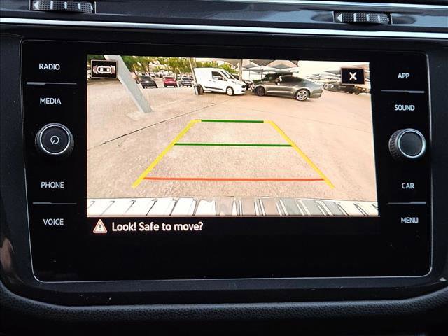 Used 2023 Volkswagen Tiguan SE FWD image 11