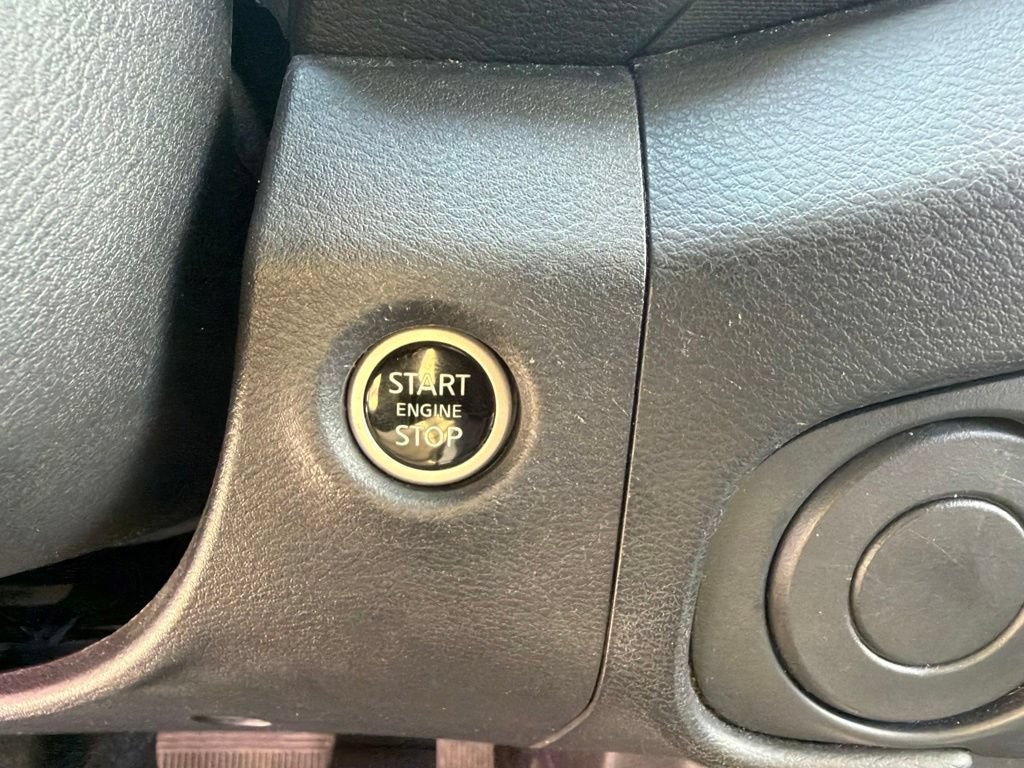 Used 2022 Nissan Frontier SV RWD image 26
