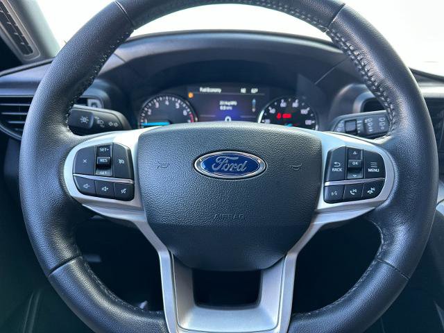 Certified 2023 Ford Explorer XLT RWD image 23