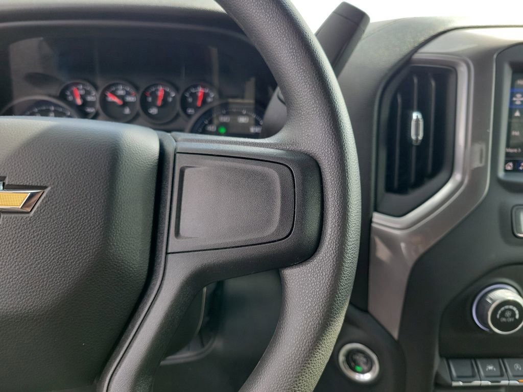 Used 2023 Chevrolet Silverado 1500 Custom image 25