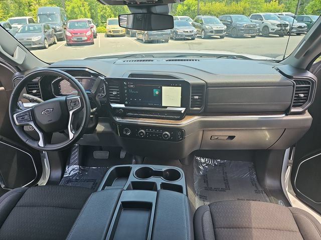 Used 2024 Chevrolet Silverado 1500 RST AWD/4WD image 10