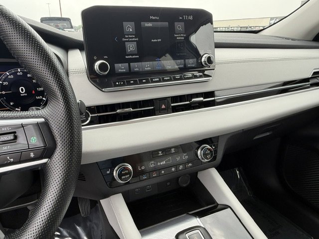 Used 2024 Mitsubishi Outlander SEL FWD image 15