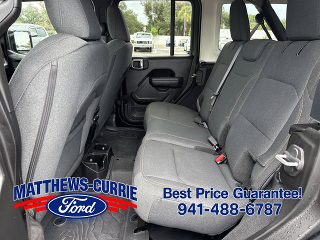 Used 2025 Jeep Wrangler Unlimited Sport AWD/4WD image 12