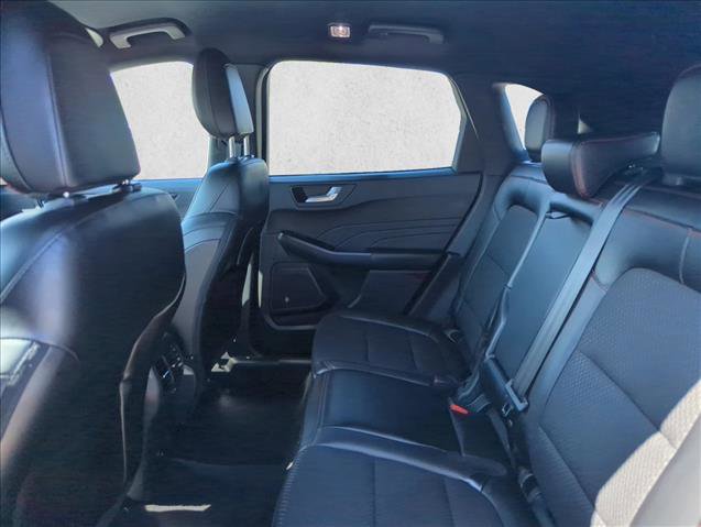 Certified 2024 Ford Escape ST-Line w/ Tech Pack #1 AWD/4WD image 17