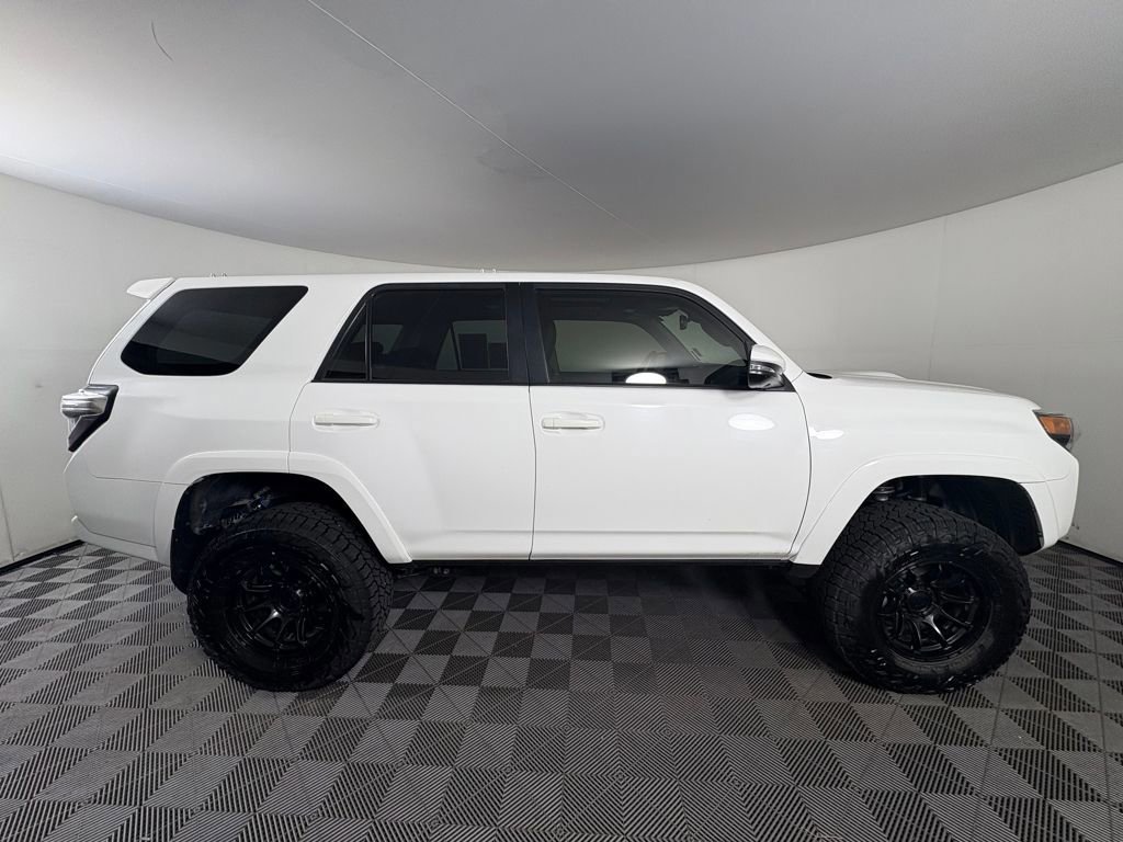 Used 2022 Toyota 4Runner TRD Off-Road Premium image 6
