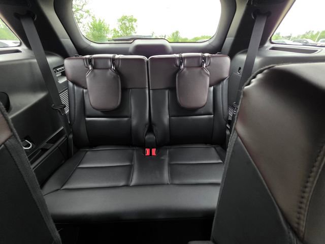 Certified 2023 Ford Explorer Platinum w/ Technology Package AWD/4WD image 45