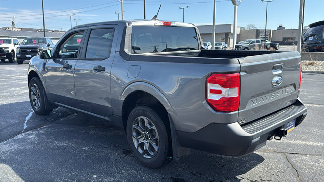Certified 2022 Ford Maverick XLT w/ XLT Luxury Package image 7
