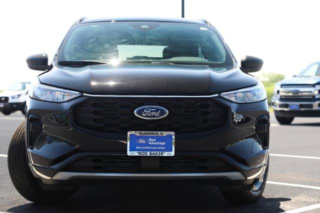 Certified 2023 Ford Escape ST-Line w/ Tech Pack #1 AWD/4WD image 2