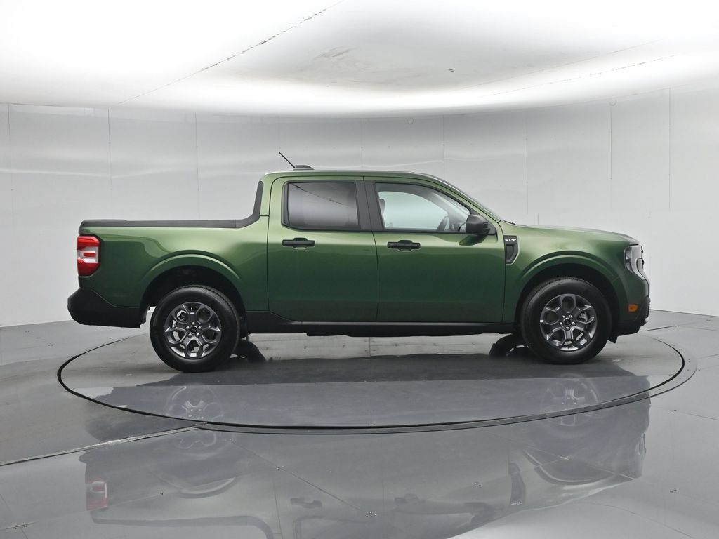 Certified 2025 Ford Maverick XLT FWD image 27