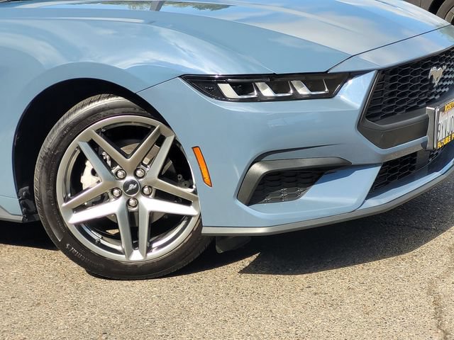 Certified 2025 Ford Mustang Coupe RWD image 9