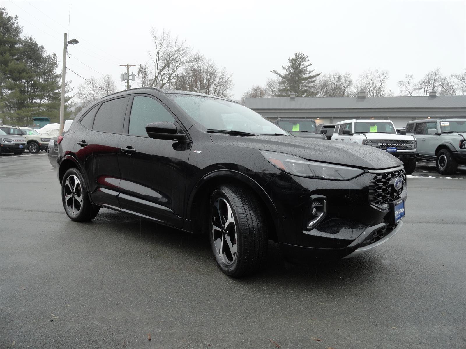 Certified 2023 Ford Escape ST-Line Elite w/ Premium Technology Package image 7