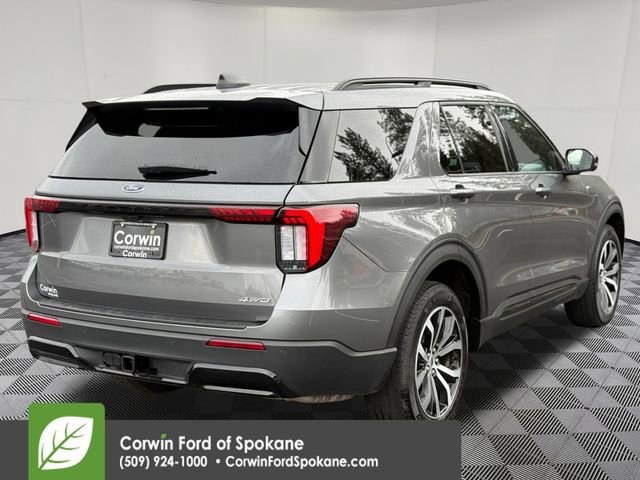 Certified 2025 Ford Explorer ST-Line image 5