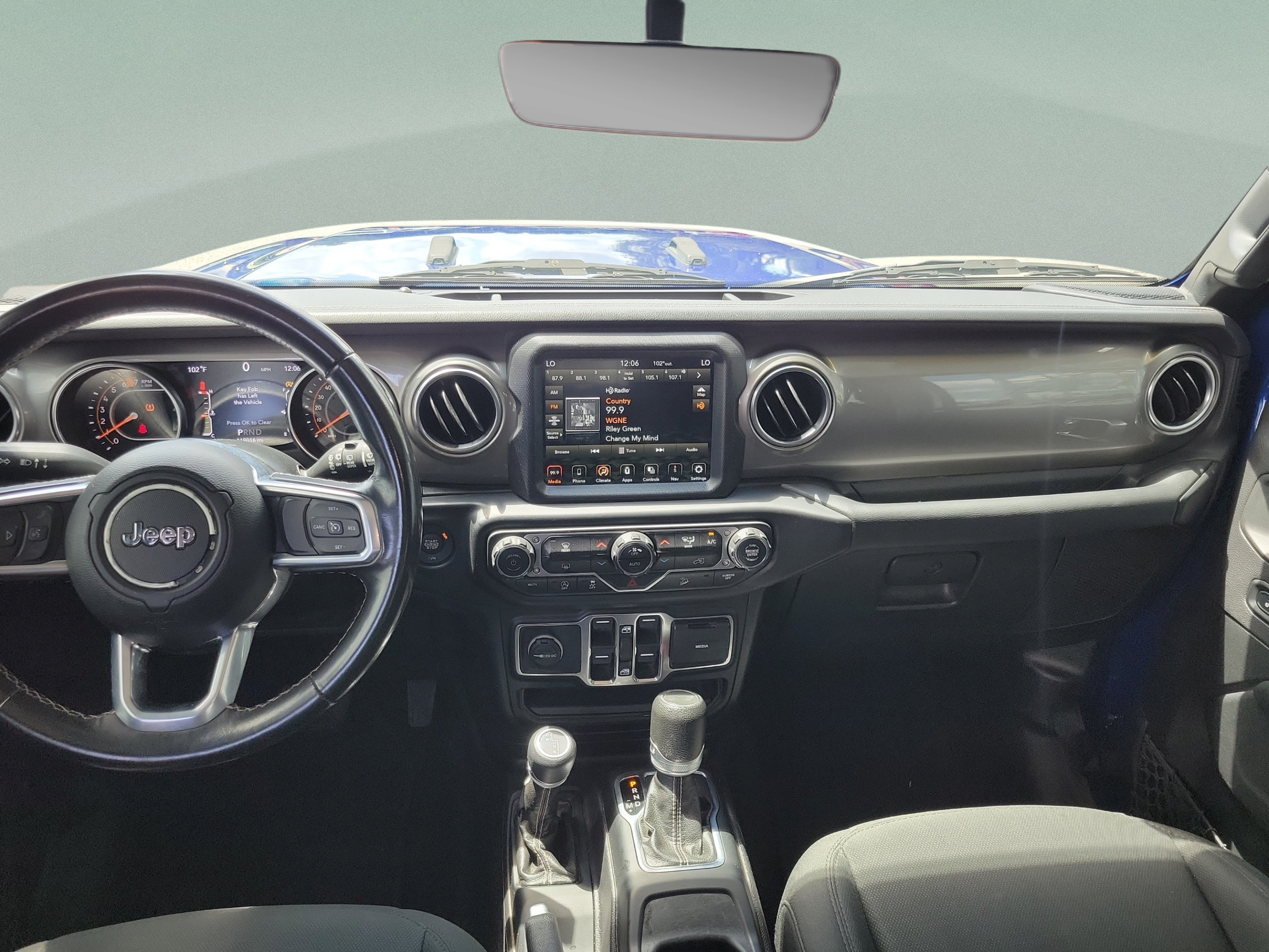 Used 2020 Jeep Wrangler Unlimited Sahara w/ Uconnect 4C Nav & Sound Group AWD/4WD image 8