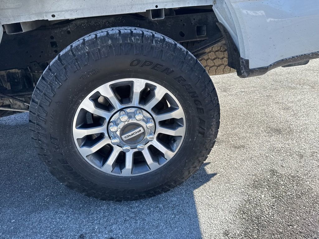 Certified 2022 Ford F250 Lariat w/ Lariat Value Package image 9