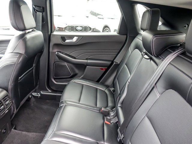 Certified 2025 Ford Escape Platinum AWD/4WD image 15