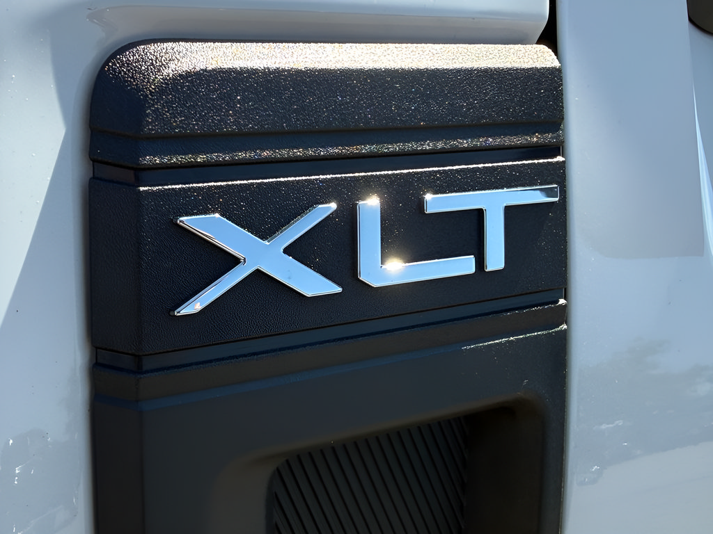 Certified 2024 Ford Maverick XLT w/ XLT Luxury Package FWD image 19