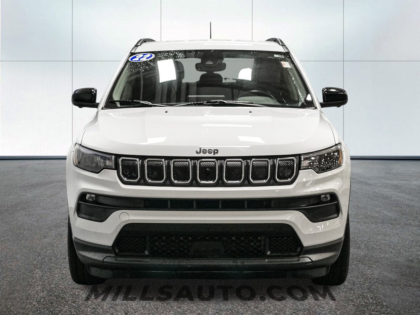 Used 2022 Jeep Compass Latitude image 12