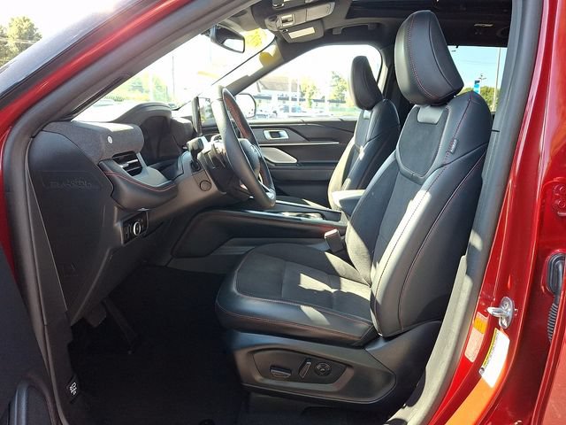 Certified 2025 Ford Explorer ST AWD/4WD image 14