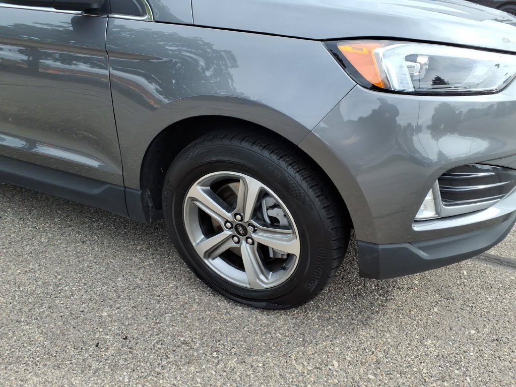 Certified 2024 Ford Edge SEL w/ Convenience Package AWD/4WD image 5