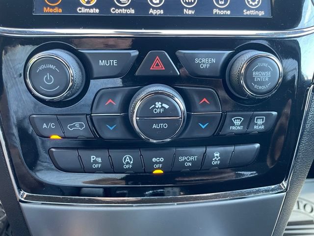 Used 2022 Jeep Grand Cherokee Laredo X AWD/4WD image 24