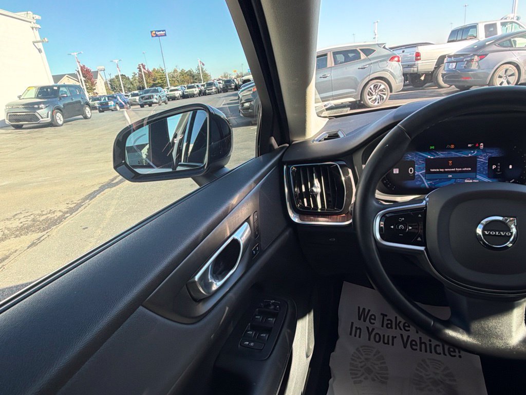 Used 2024 Volvo S60 B5 Plus AWD/4WD image 21