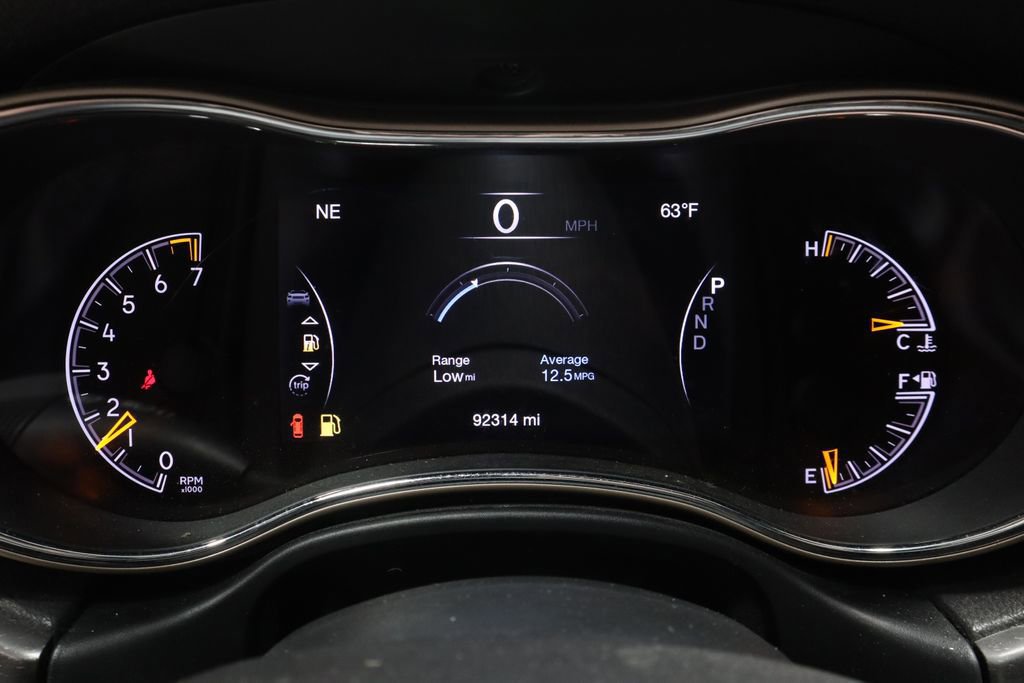 Used 2017 Jeep Grand Cherokee Limited image 29