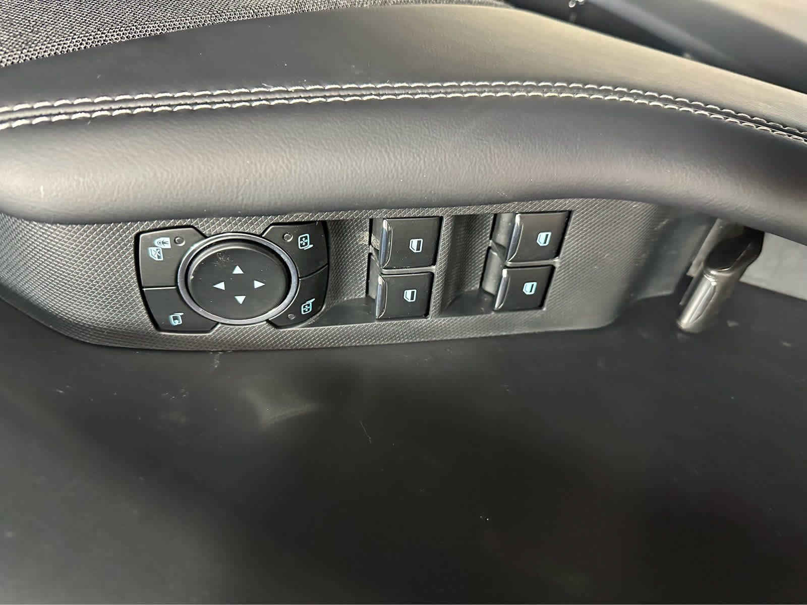 Certified 2025 Ford Mustang Mach-E Premium AWD/4WD image 12