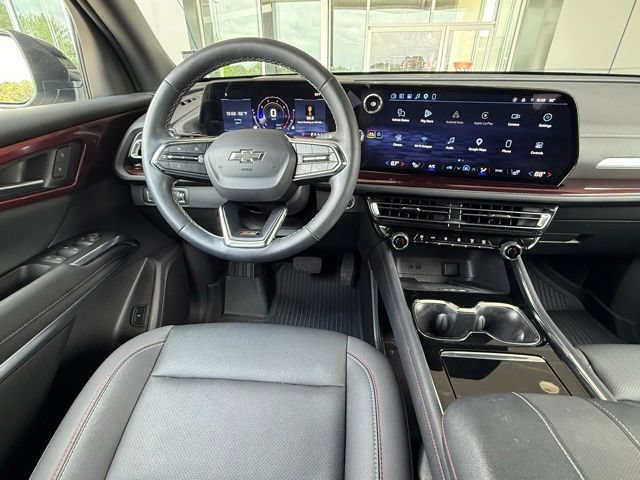 Used 2025 Chevrolet Traverse Z71 w/ LPO, Cargo Package AWD/4WD image 23
