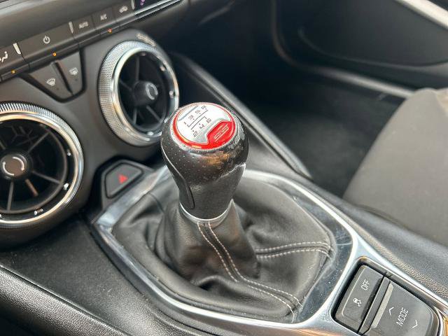 Used 2018 Chevrolet Camaro SS RWD image 30