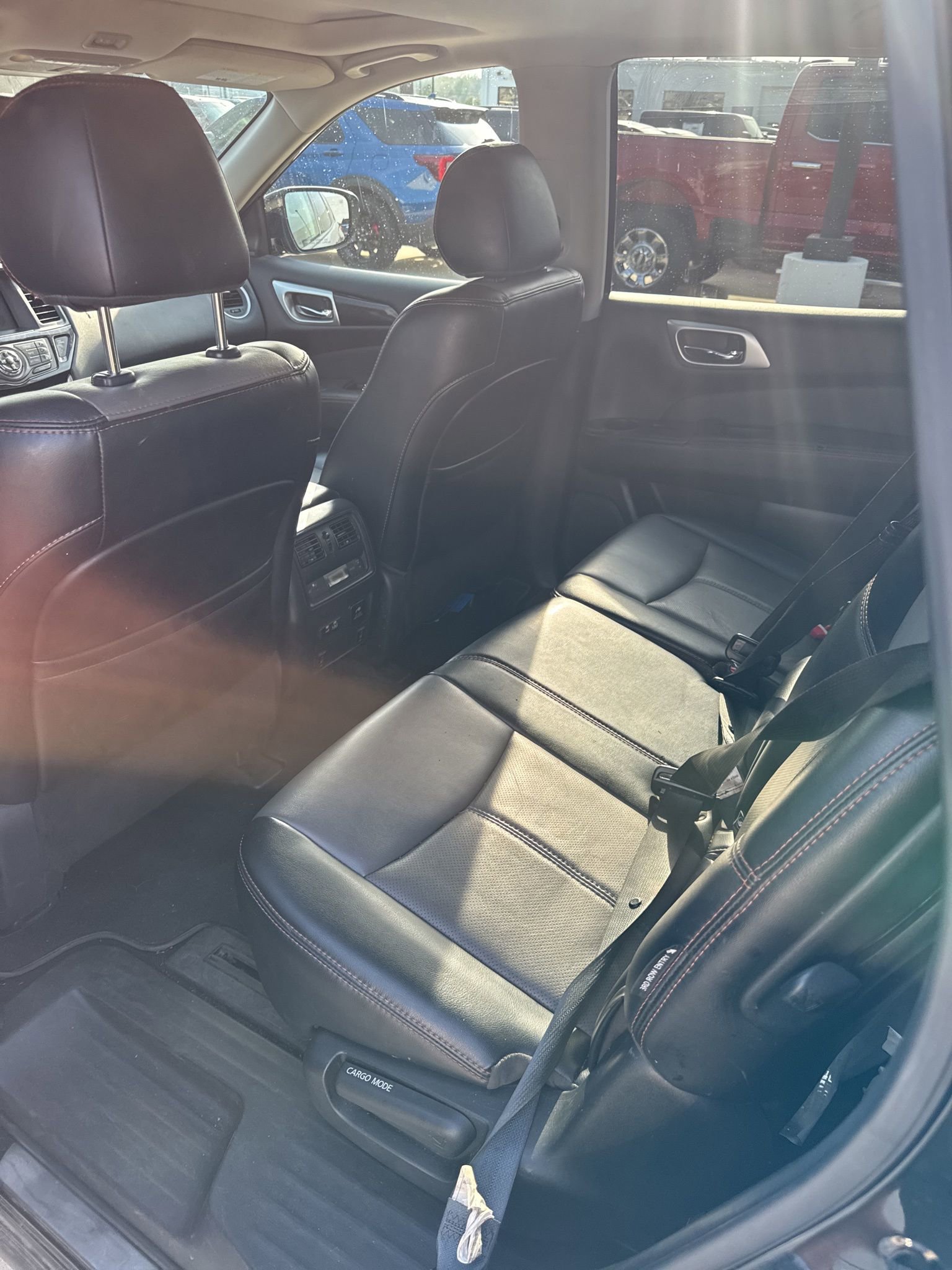 Used 2020 Nissan Pathfinder SL image 6