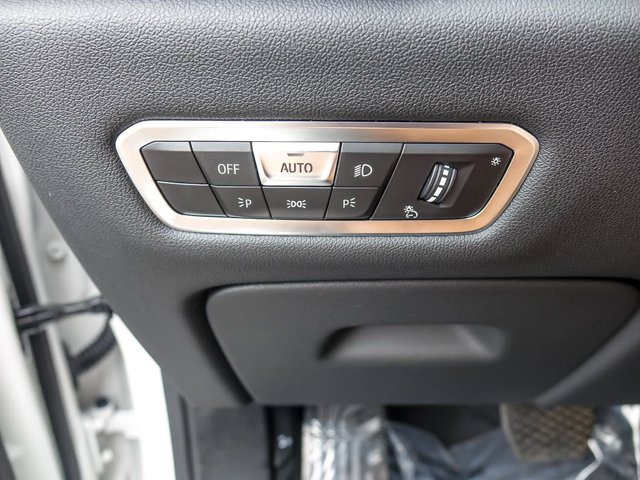 Used 2023 BMW X5 xDrive40i w/ Premium Package AWD/4WD image 28