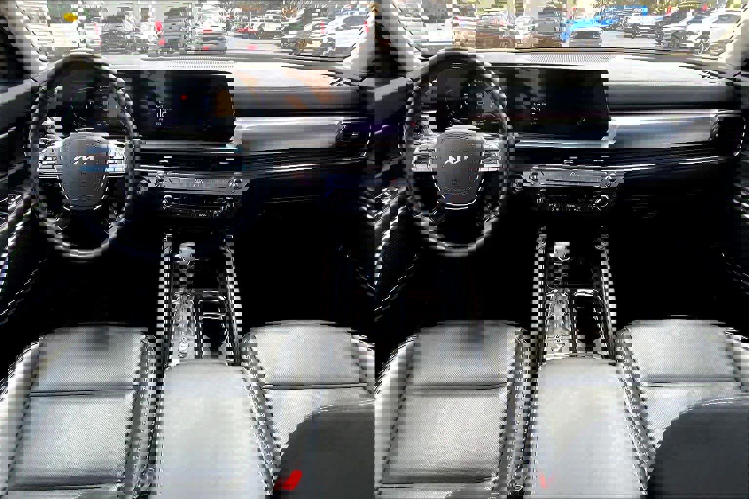 Used 2025 Kia Telluride S image 15