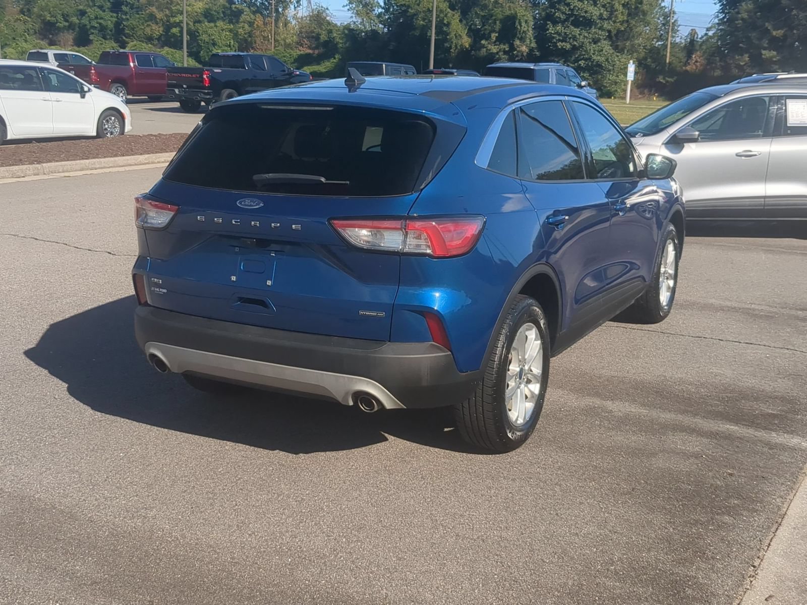Certified 2022 Ford Escape SE AWD/4WD image 3